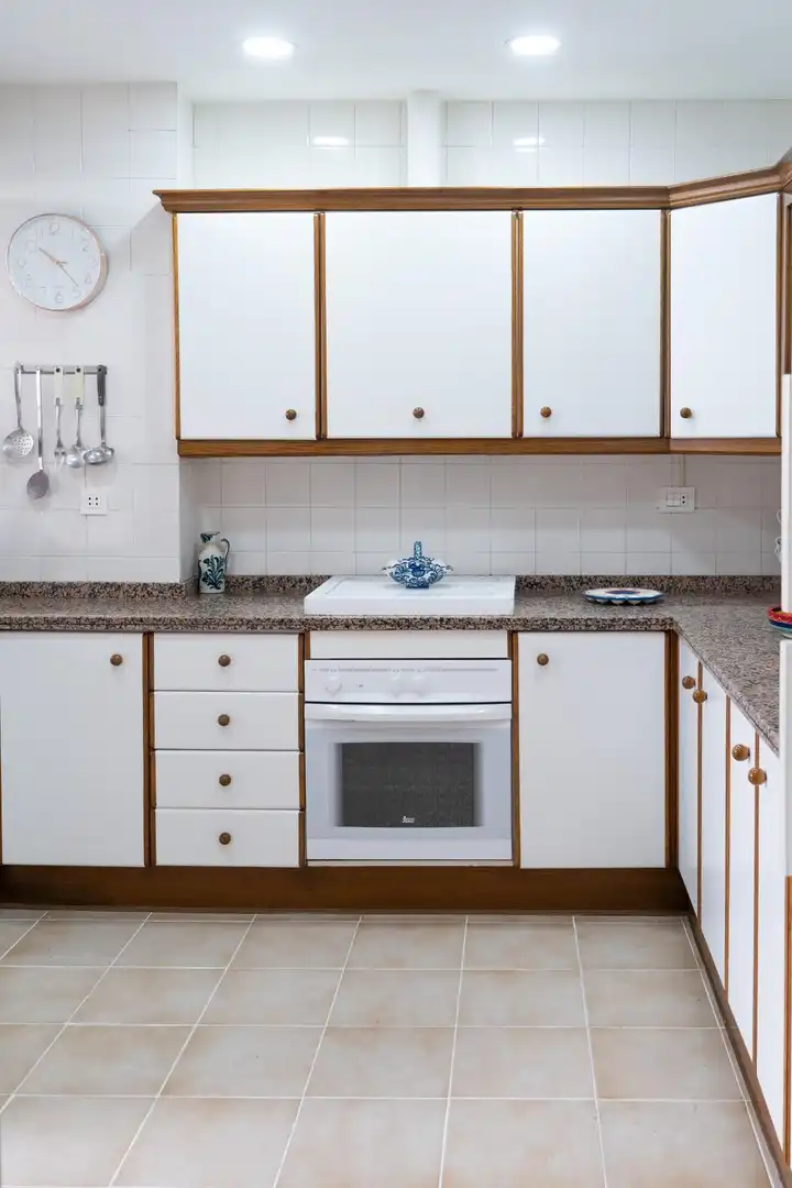 Cuina de Pis en venda en Granada amb Aire condicionat i Balcó