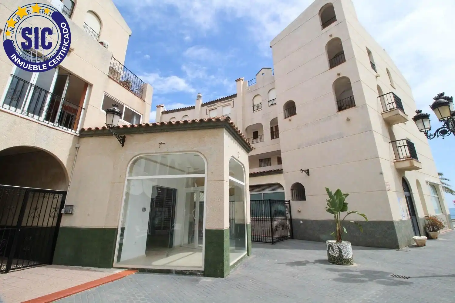 Vista exterior de Local en venta en Oropesa del Mar / Orpesa