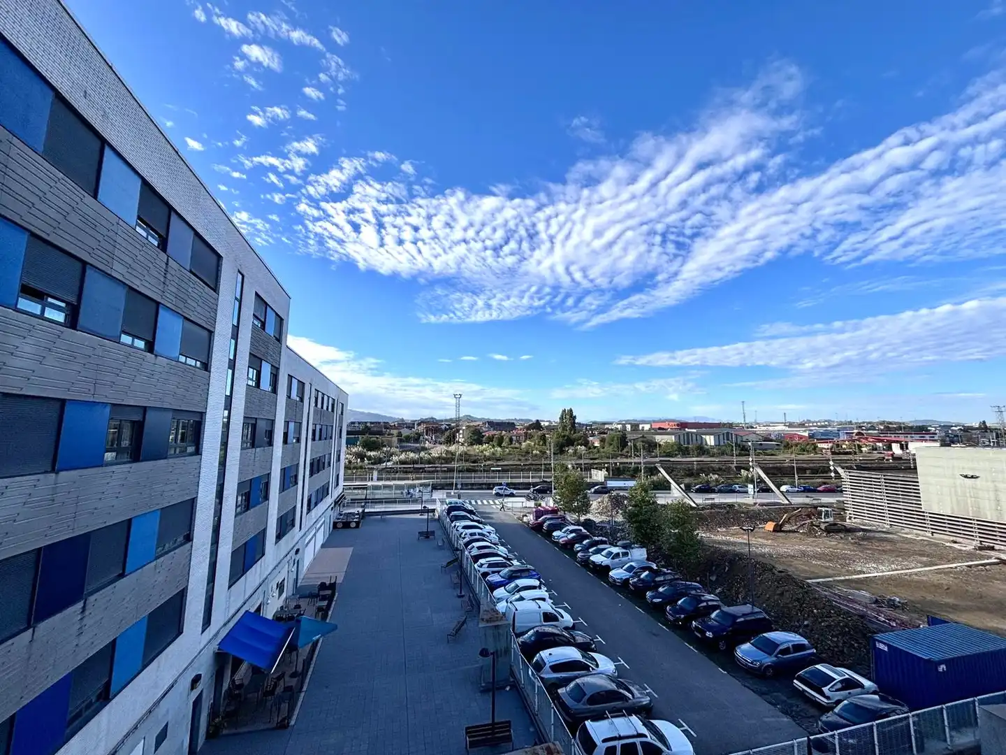 Parking de Piso en venta en Gijón  con Calefacción, Parquet y Terraza