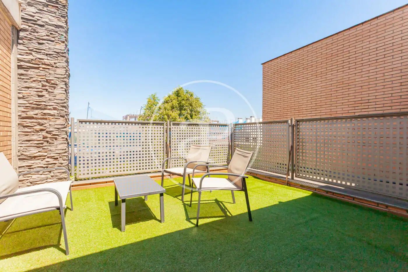 Terraza de Casa adosada en venta en Madrid con Aire acondicionado, Calefacción y Jardín privado