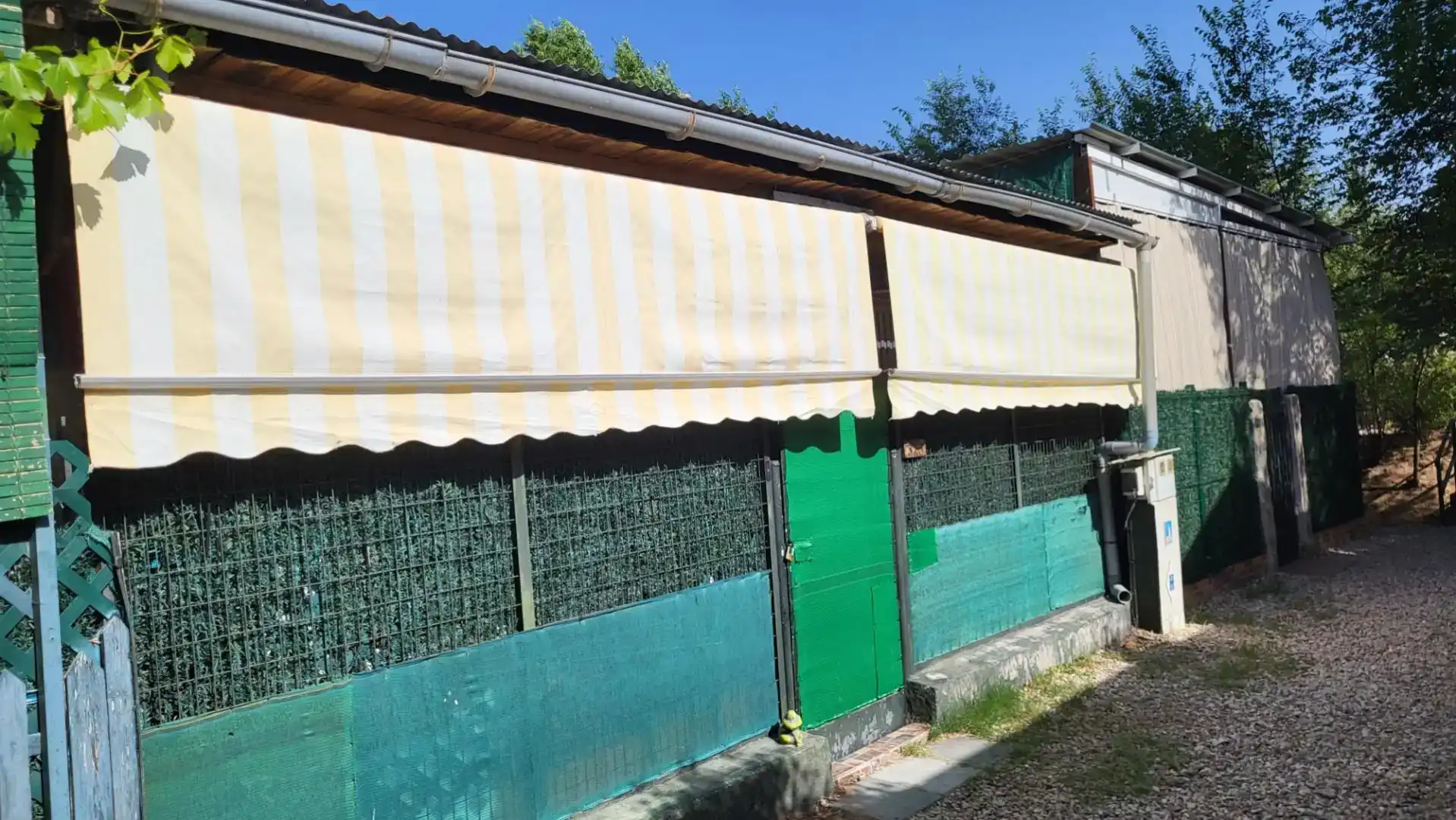 Vista exterior de Finca rústica en venda en Daganzo de Arriba, Madrid