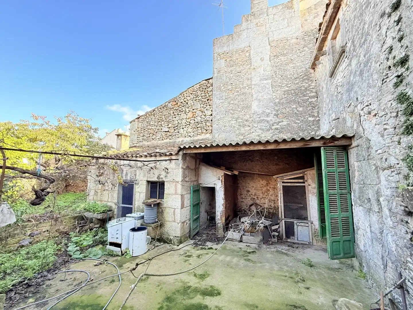 Vista exterior de Casa o xalet en venda en Santa Margalida amb Jardí privat, Terrassa i Traster
