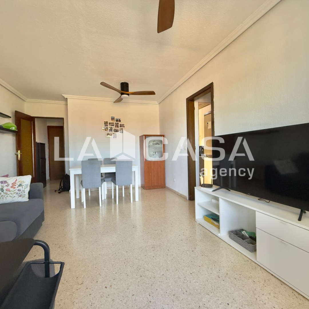 Flat for sale in  Sevilla Capital  with Heating and Terrace