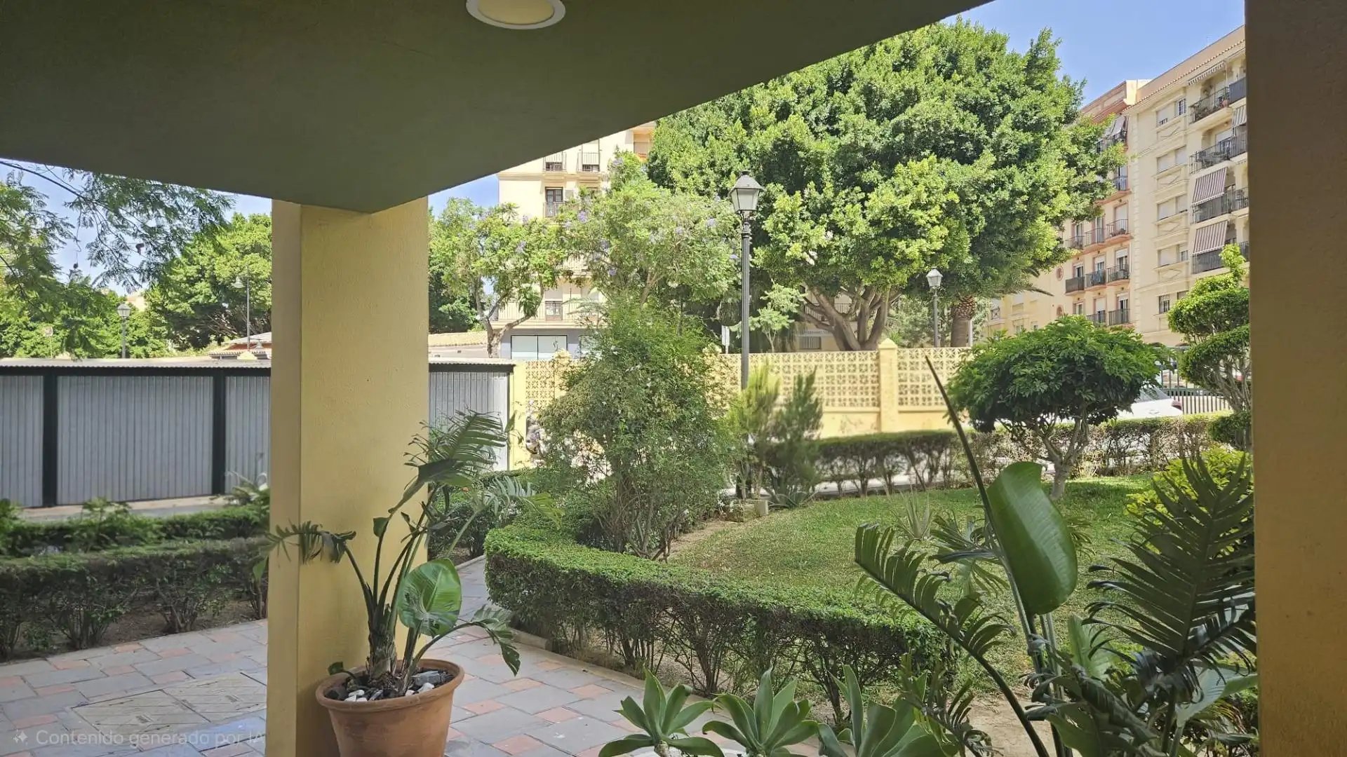Jardín de Piso en venta en Fuengirola con Terraza y Balcón