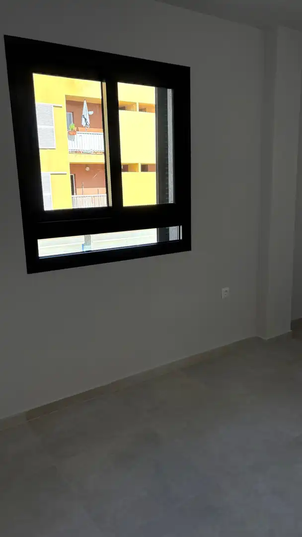 Habitación de Apartamento en venta en Arona con Terraza, Trastero y Domótica