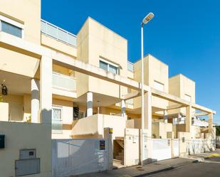 Exterior view of Single-family semi-detached for sale in Gandia  with Air Conditioner, Terrace and Balcony