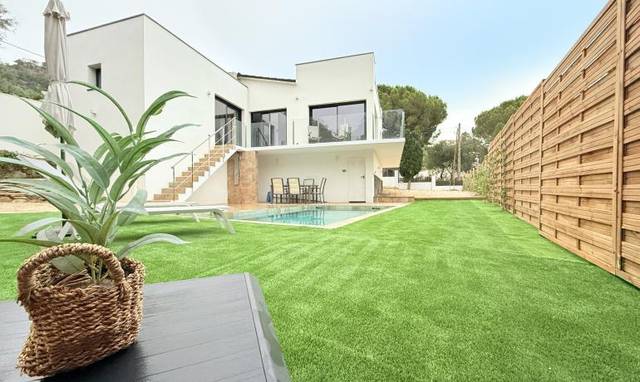 Casa-chalet en Venta en Carrer Navarra, 33 en Nord