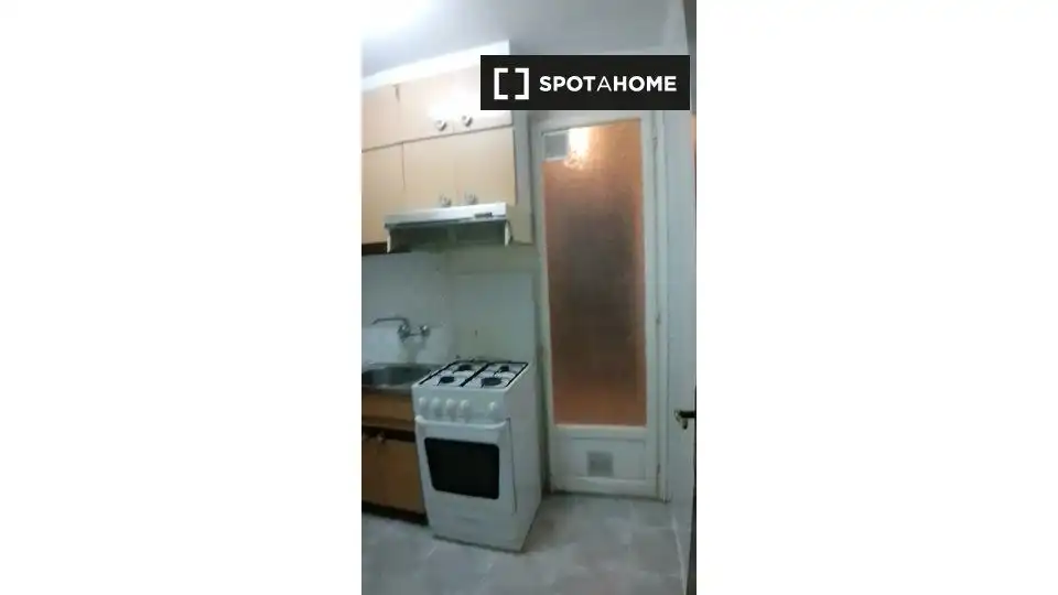 Kitchen of Flat for share in Esplugues de Llobregat  with Air Conditioner, Heating and Terrace