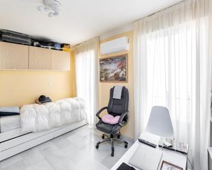 Dormitori de Estudi en venda en  Granada Capital amb Aire condicionat, Calefacció i Balcó
