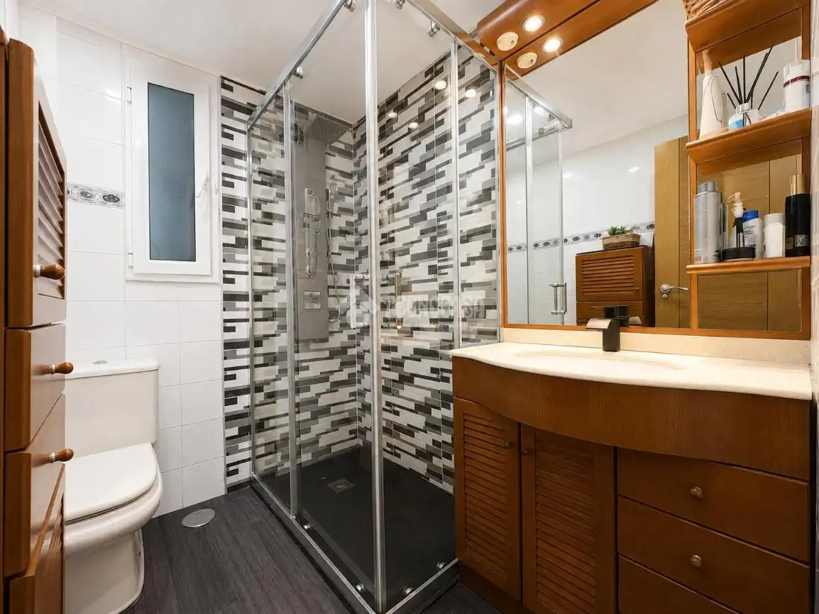 Badezimmer von Wohnung zum Verkauf in Pinto