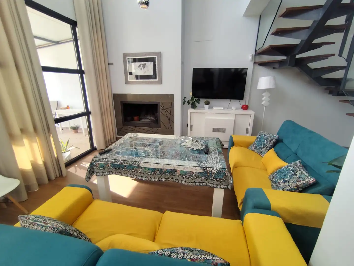 Living room of Houses for sale in Úbeda  with Air Conditioner, Heating and Parquet flooring
