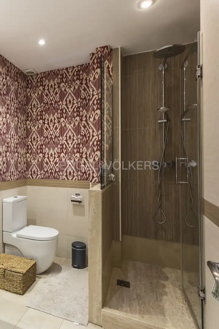 Baño de Piso de alquiler en Madrid con Aire acondicionado, Calefacción y Parquet