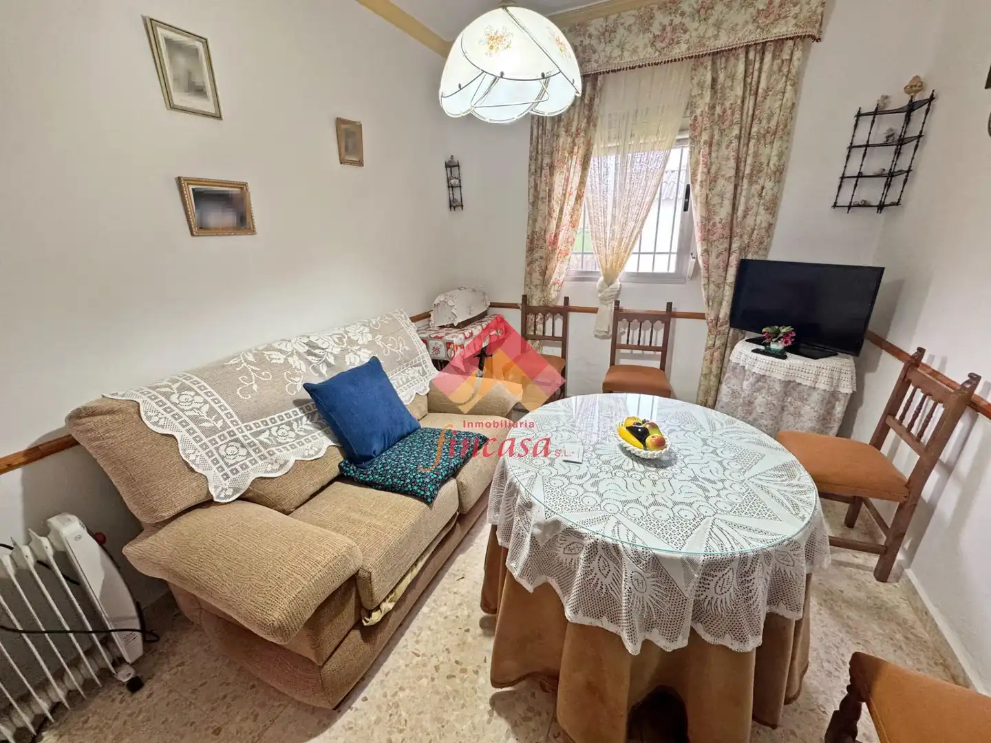 Sala de estar de Finca rústica en venta en Arriate con Calefacción y Jardín privado