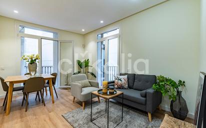 Living room of Flat for sale in  Barcelona Capital  with Air Conditioner, Heating and Terrace