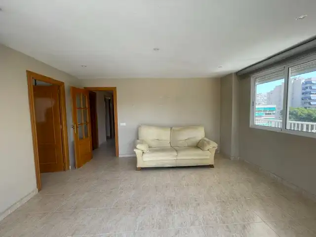 Sala d'estar de Pis en venda en Alicante / Alacant amb Aire condicionat, Calefacció i Terrassa
