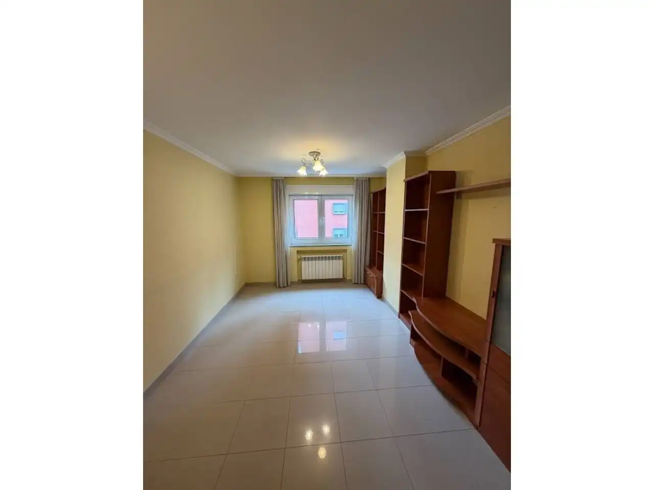 Dormitori de Apartament en venda en Lugo amb Calefacció, Traster i Moblat