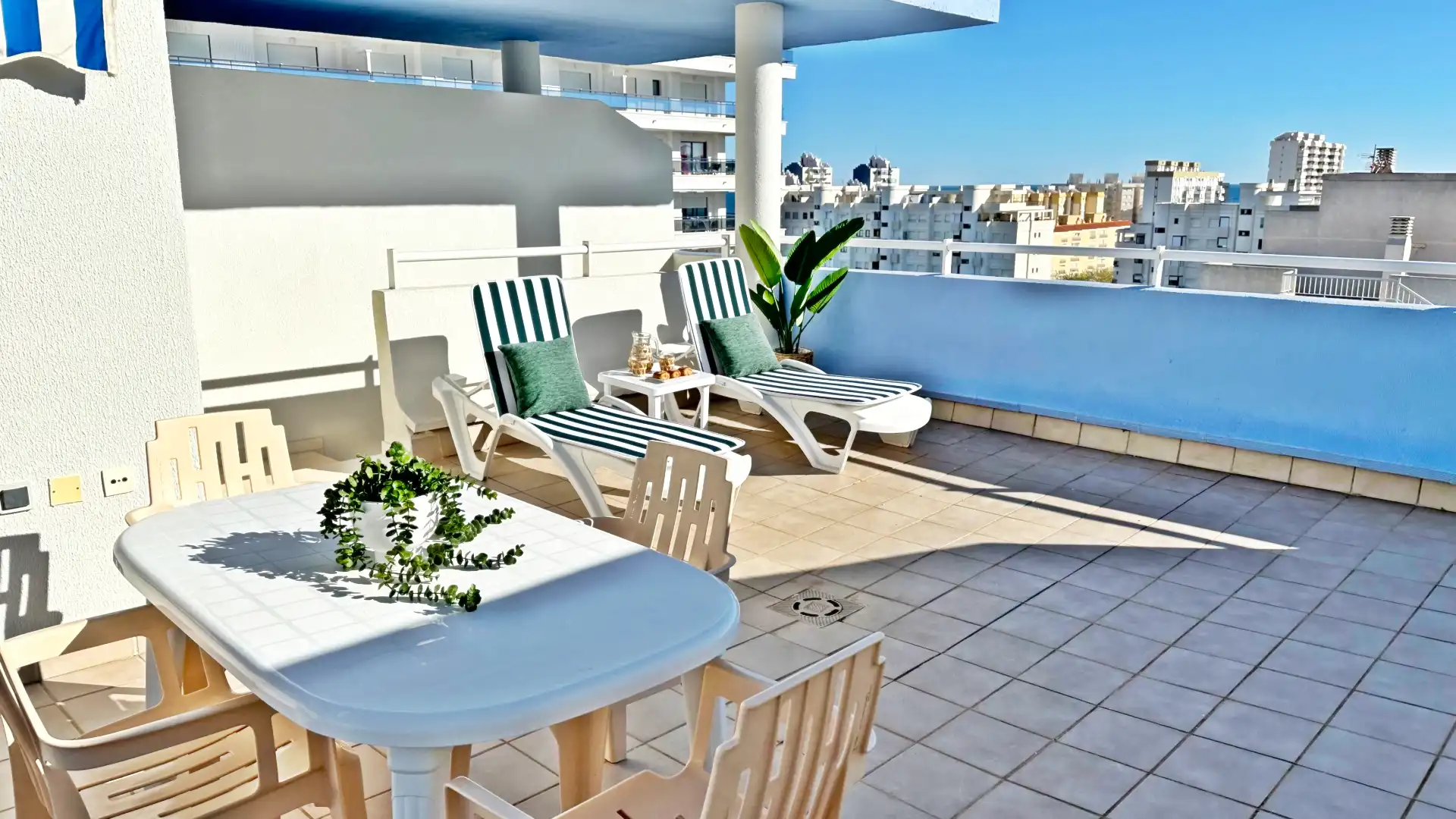 Terrassa de Apartament de lloguer en Gandia amb Aire condicionat, Calefacció i Terrassa