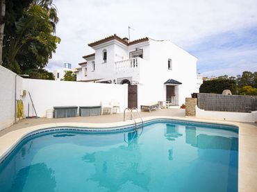 Casa a schiera con piscina in affitto a Benamara - Atalaya