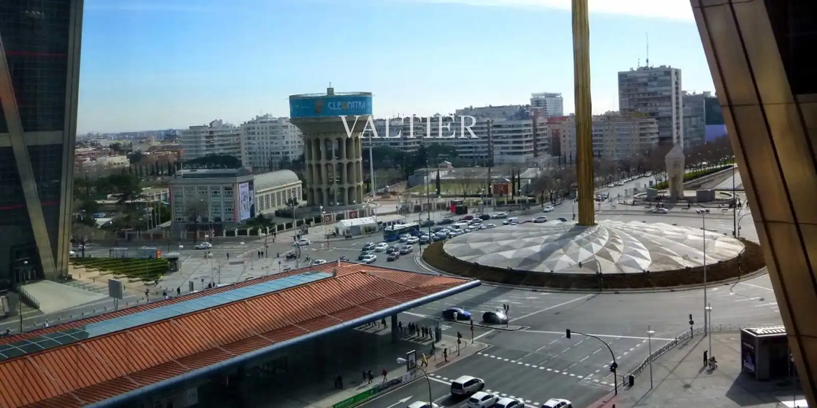 Vista exterior de Pis en venda en Madrid amb Terrassa