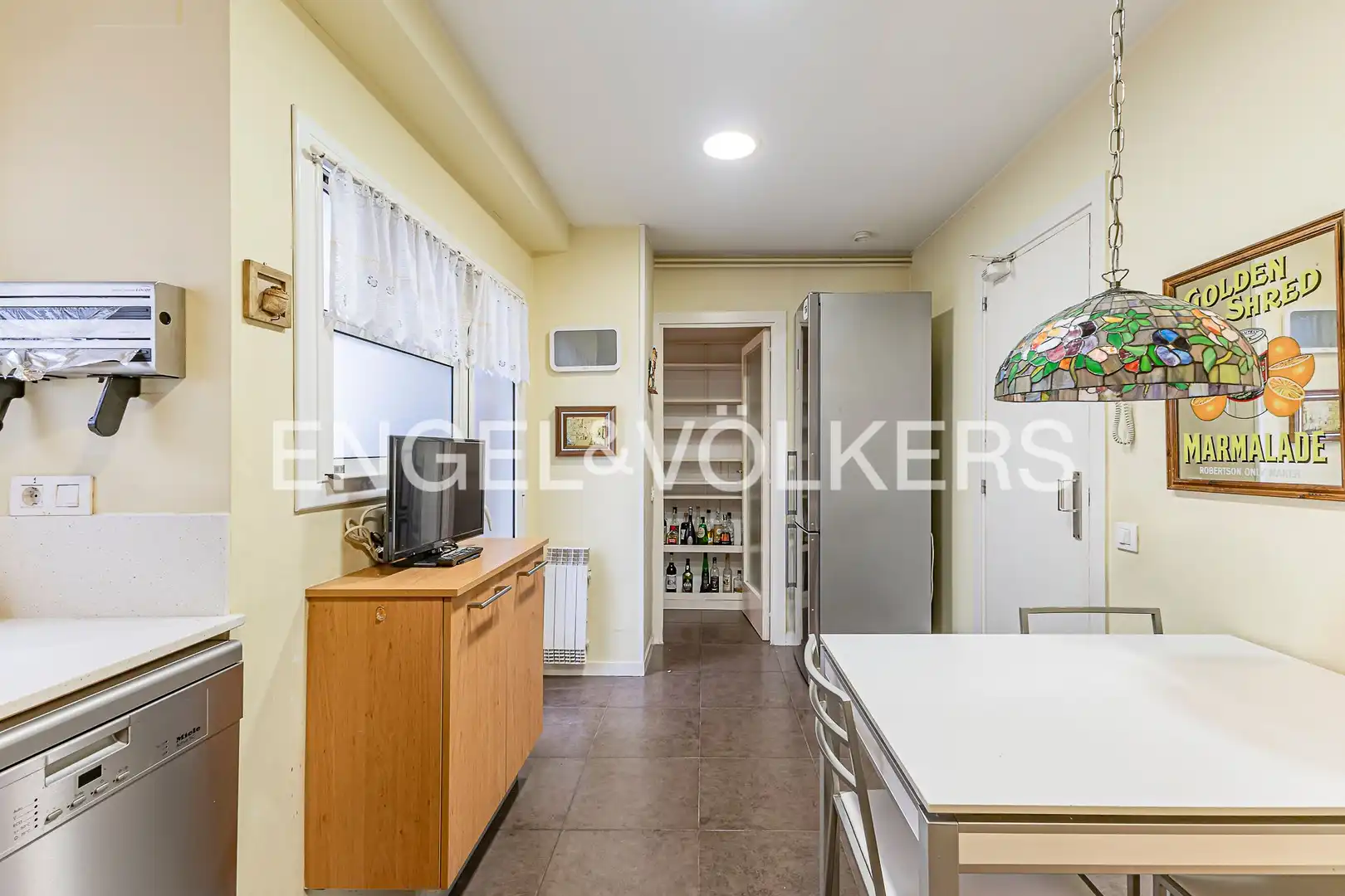 Cocina de Piso en venta en Barcelona con Calefacción y Balcón