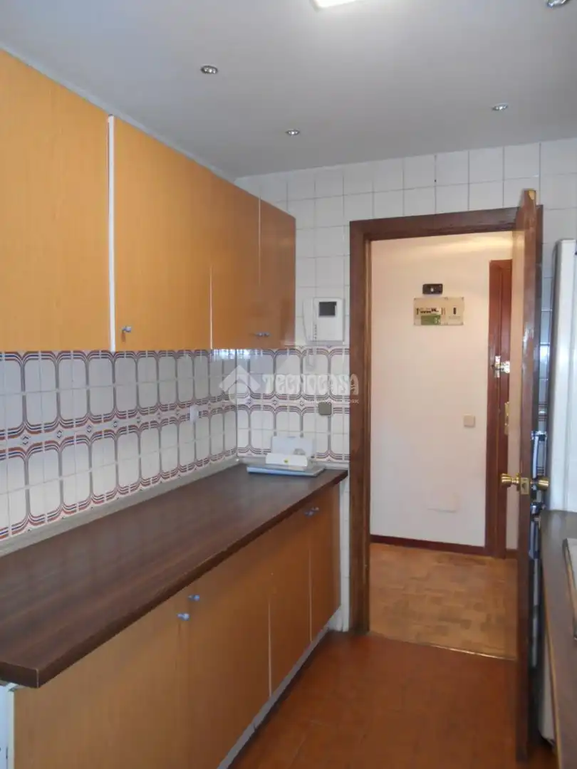 Kitchen of Flat for sale in Móstoles  with Heating, Parquet flooring and Terrace