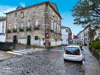 Vista exterior de Casa o xalet en venda en Santiago de Compostela  amb Balcó