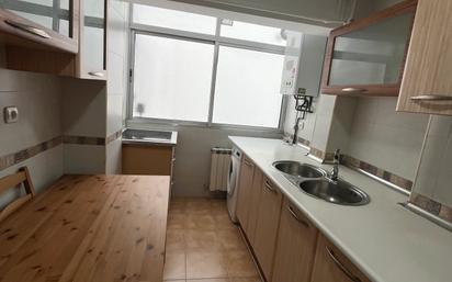 Kitchen of Flat for sale in Valladolid Capital  with Heating and Terrace