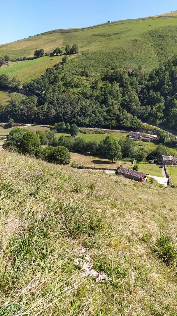 Casa o xalet en venda en Vega de Pas amb Jardí privat