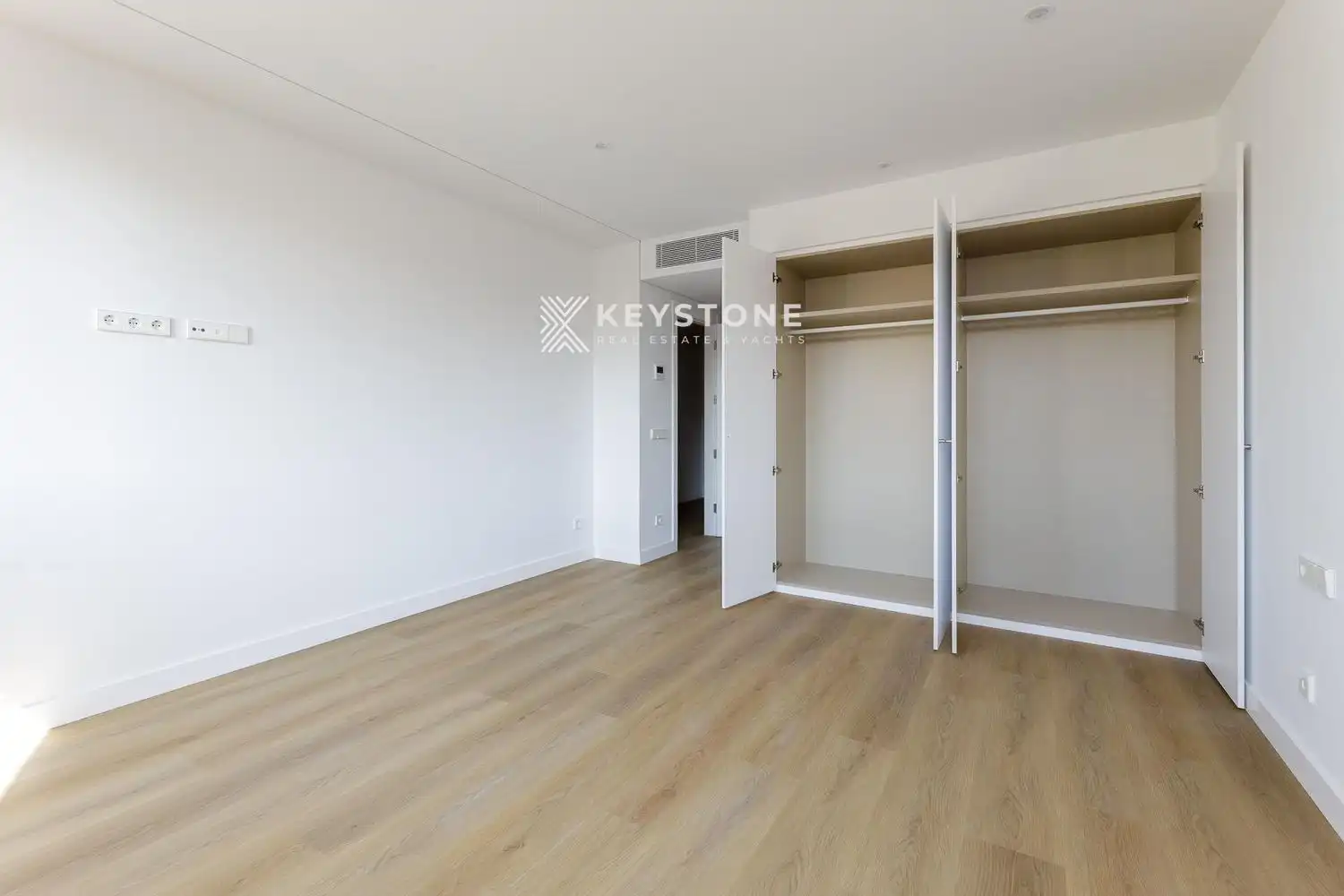 Bedroom of Flat for sale in  Palma de Mallorca  with Air Conditioner and Heating