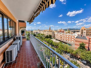 Wohnung mit Balkon zum Verkauf in Llevant