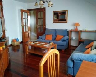 Living room of Flat for sale in Bueu  with Air Conditioner, Heating and Parquet flooring