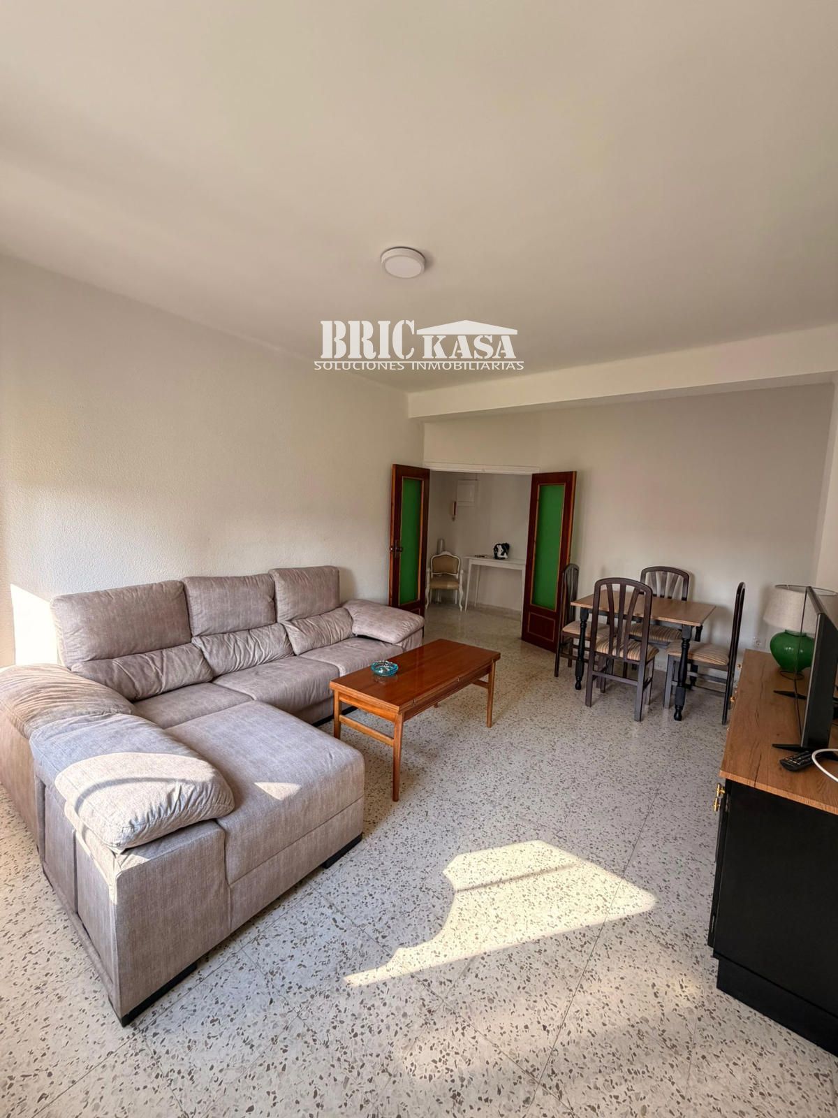 Flat to rent in N/A, Casco Antiguo