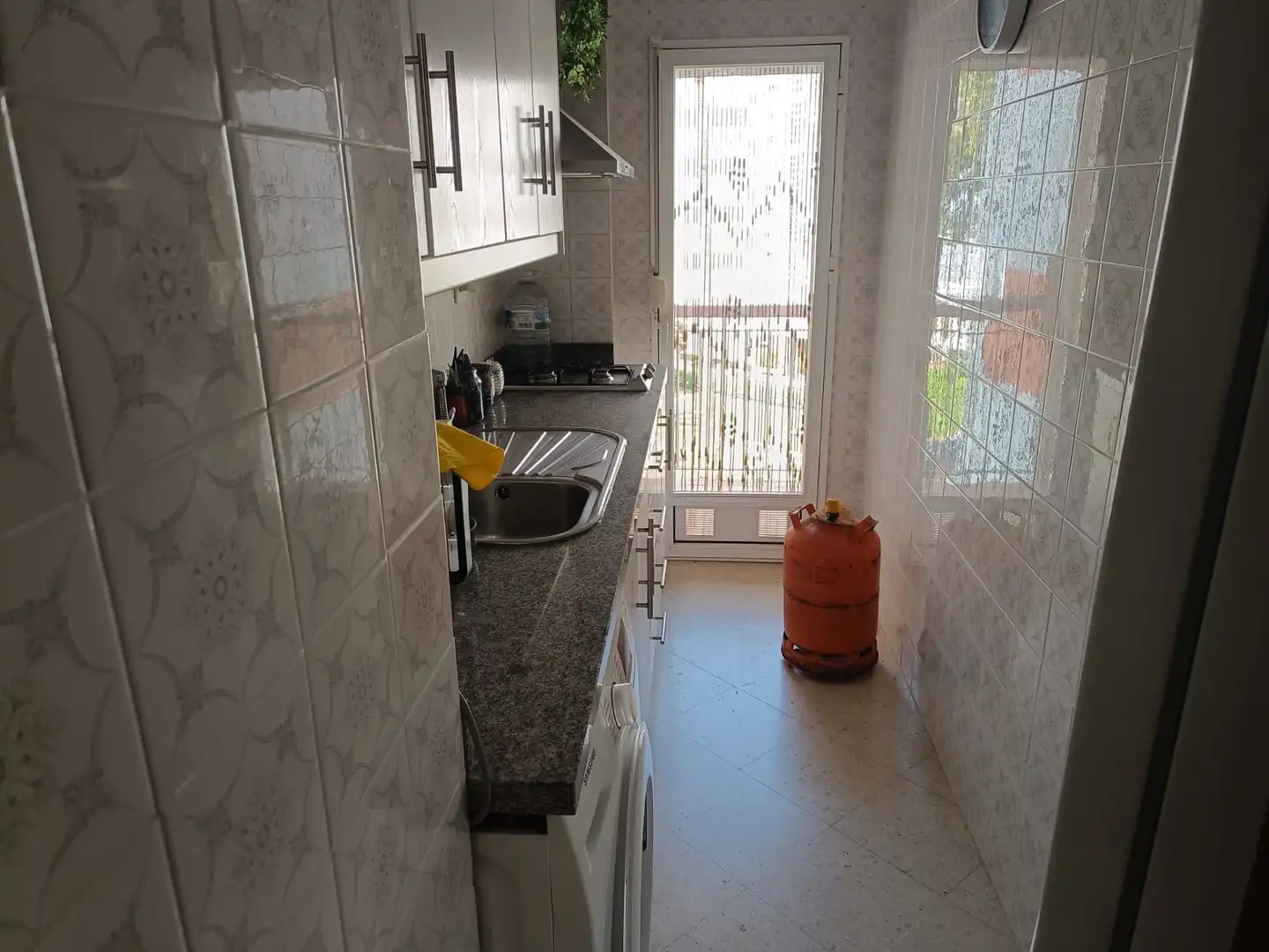 Cuina de Apartament en venda en Salobreña amb Moblat