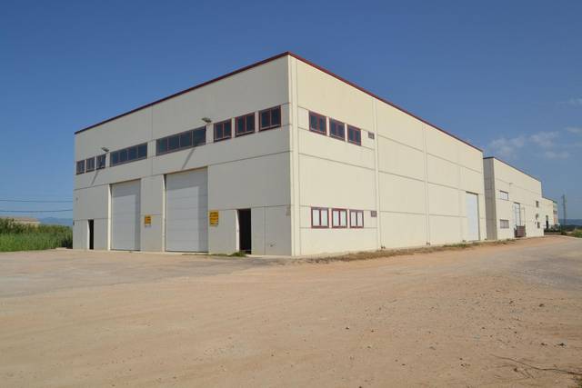 Local comercial en Venta en Deltebre