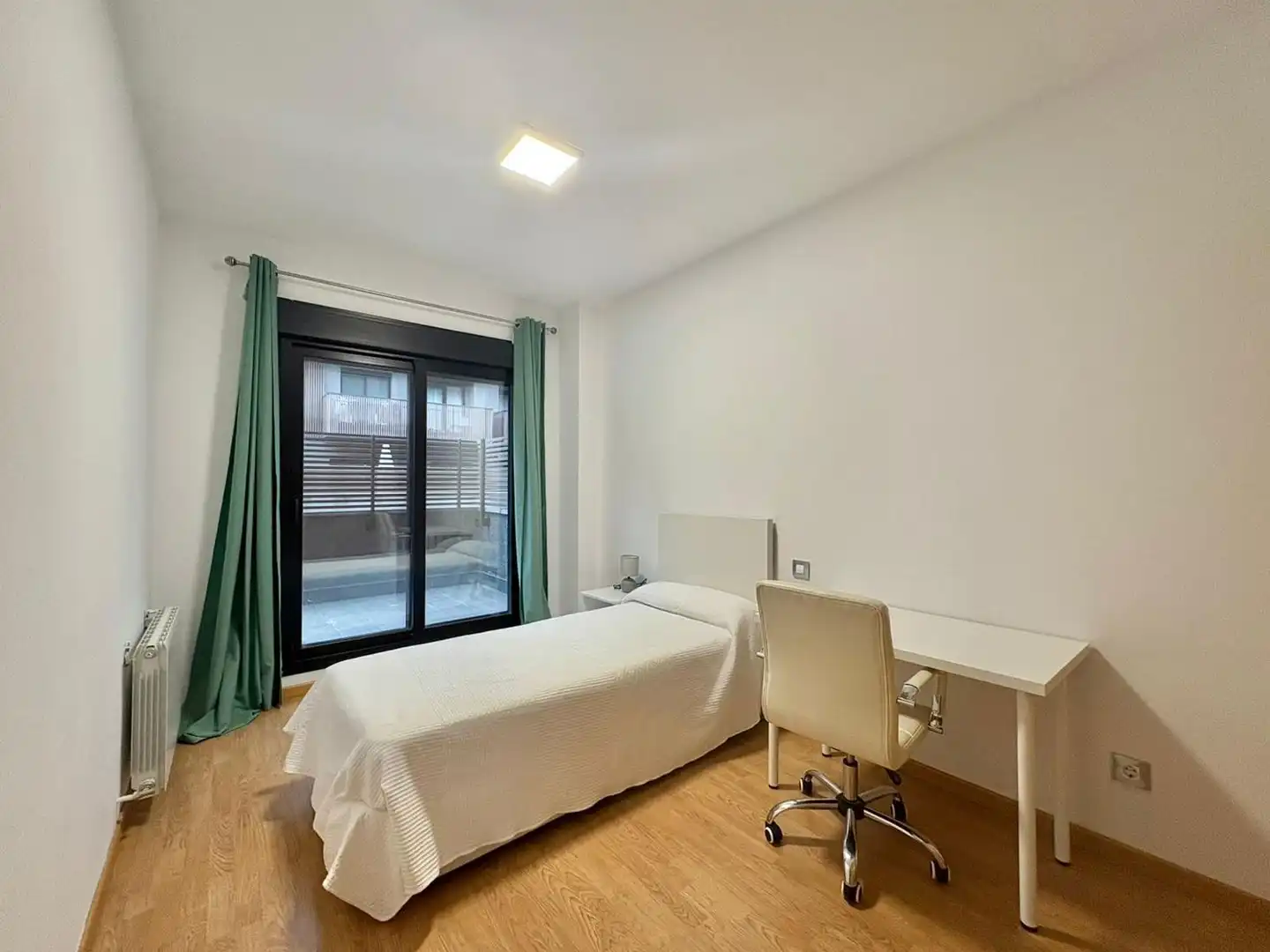 Dormitori de Pis en venda en Ávila amb Calefacció, Terrassa i Traster
