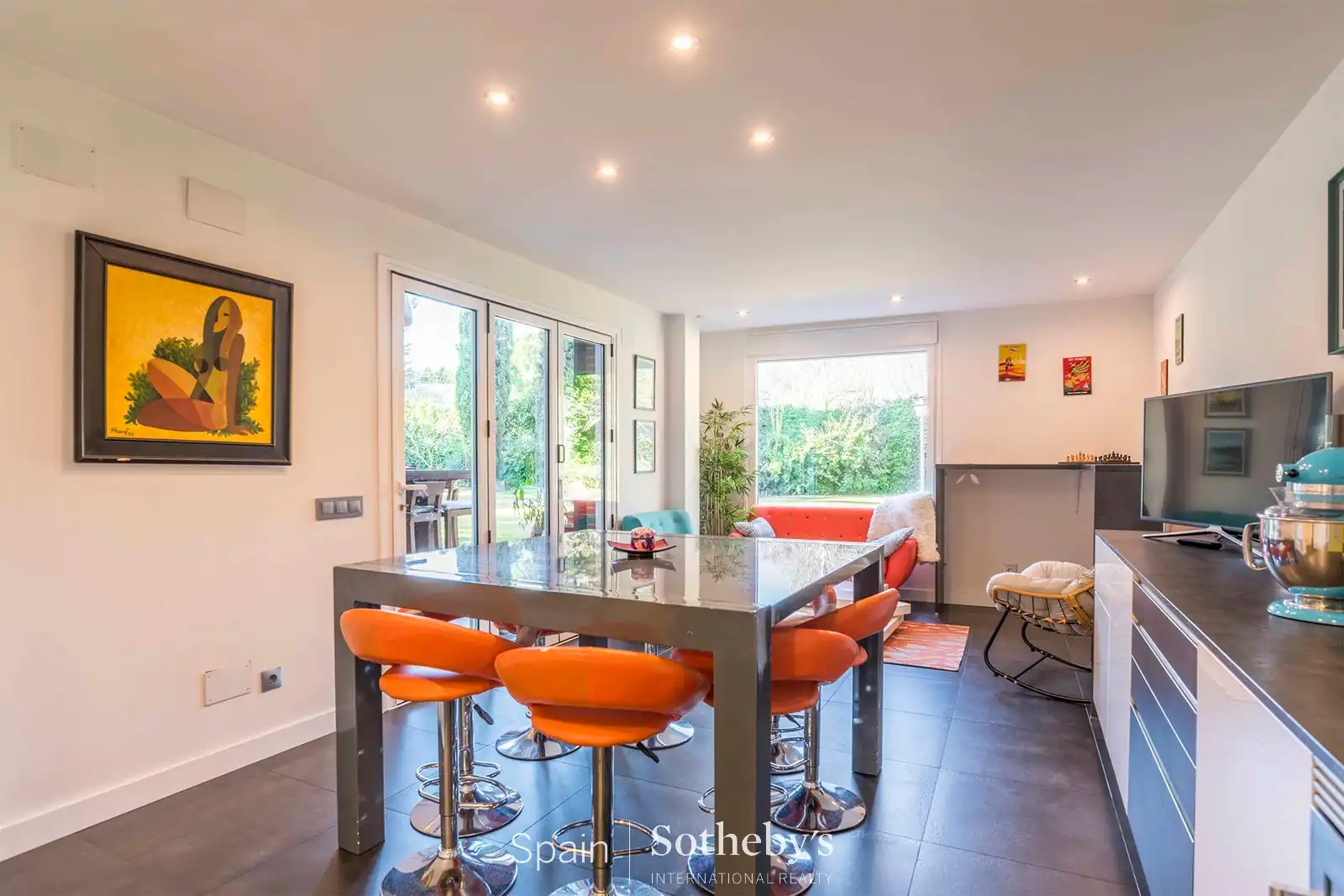 Dining room of Houses for sale in La Moraleja  with Air Conditioner, Heating and Private garden