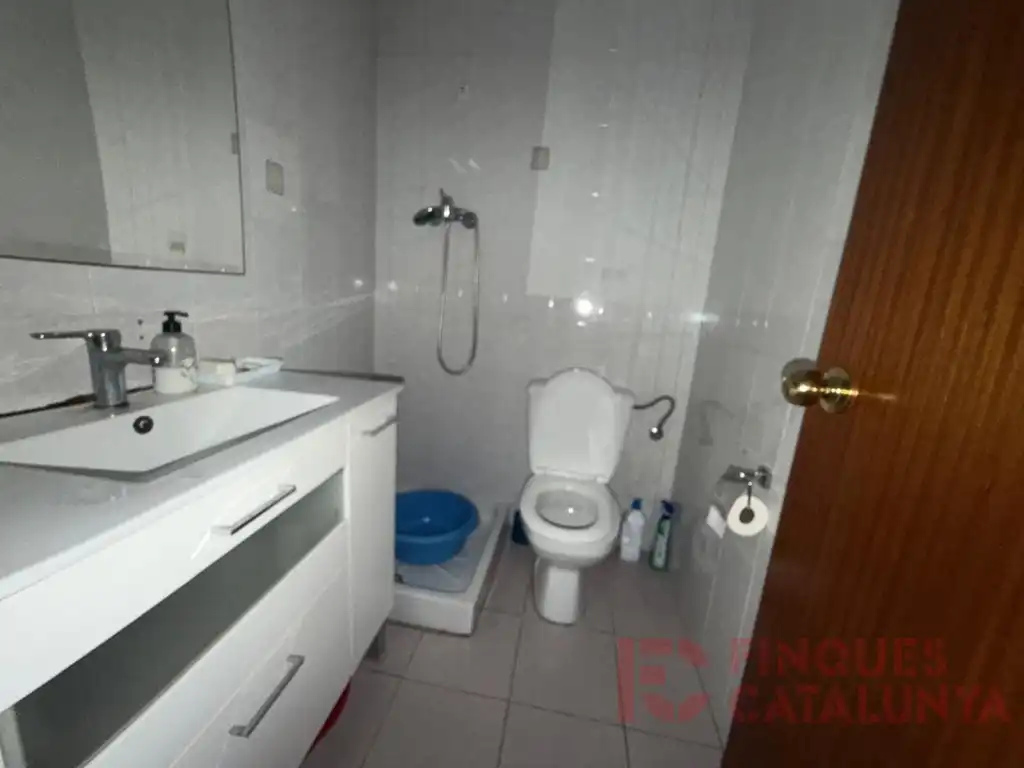 Badezimmer von Wohnung zum Verkauf in Girona