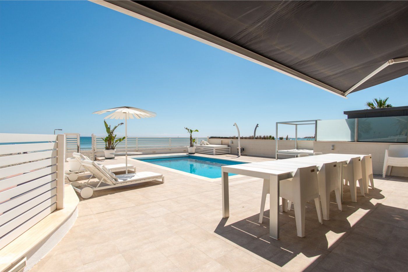 Terrassa de Casa o xalet en venda en La Manga del Mar Menor amb Aire condicionat, Calefacció i Jardí privat