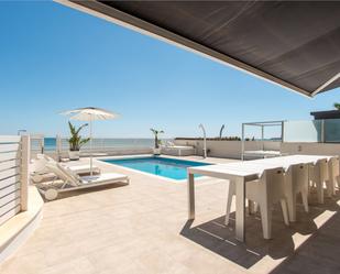 Terrassa de Casa o xalet en venda en La Manga del Mar Menor amb Aire condicionat, Calefacció i Jardí privat