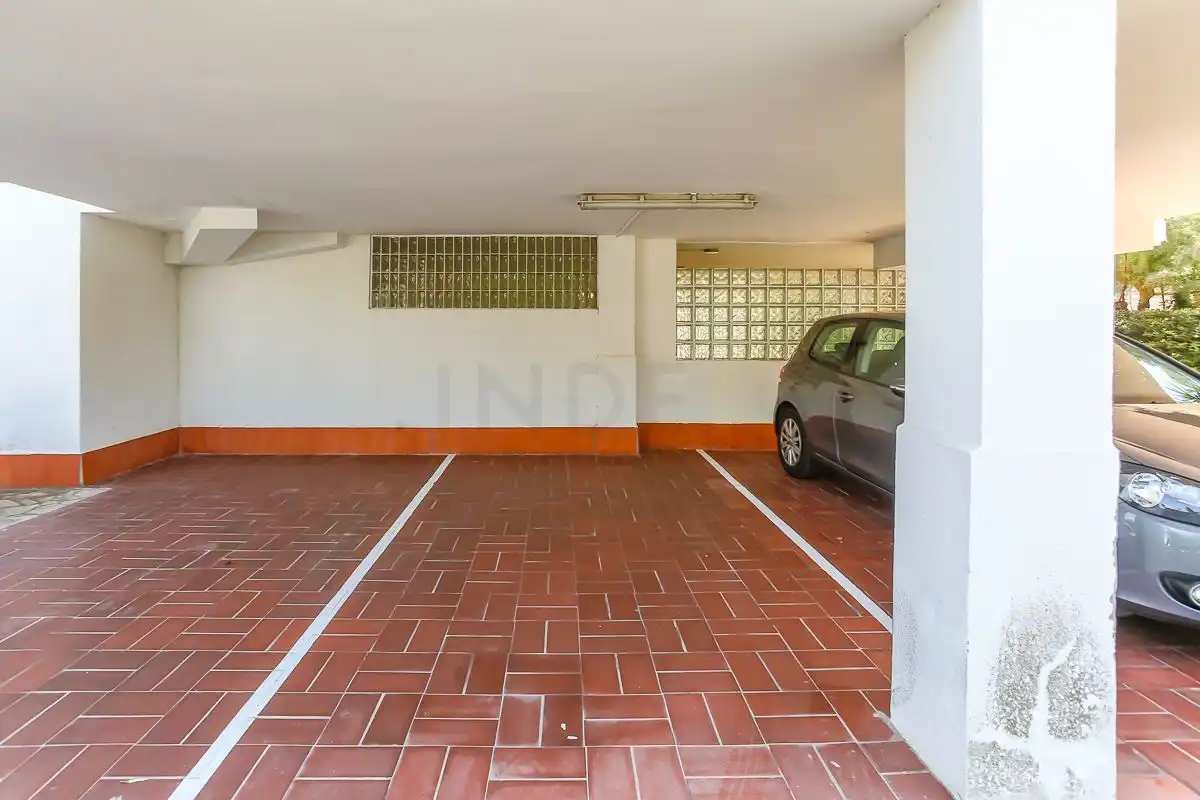 Parking de Apartamento en venta en Sitges con Aire acondicionado
