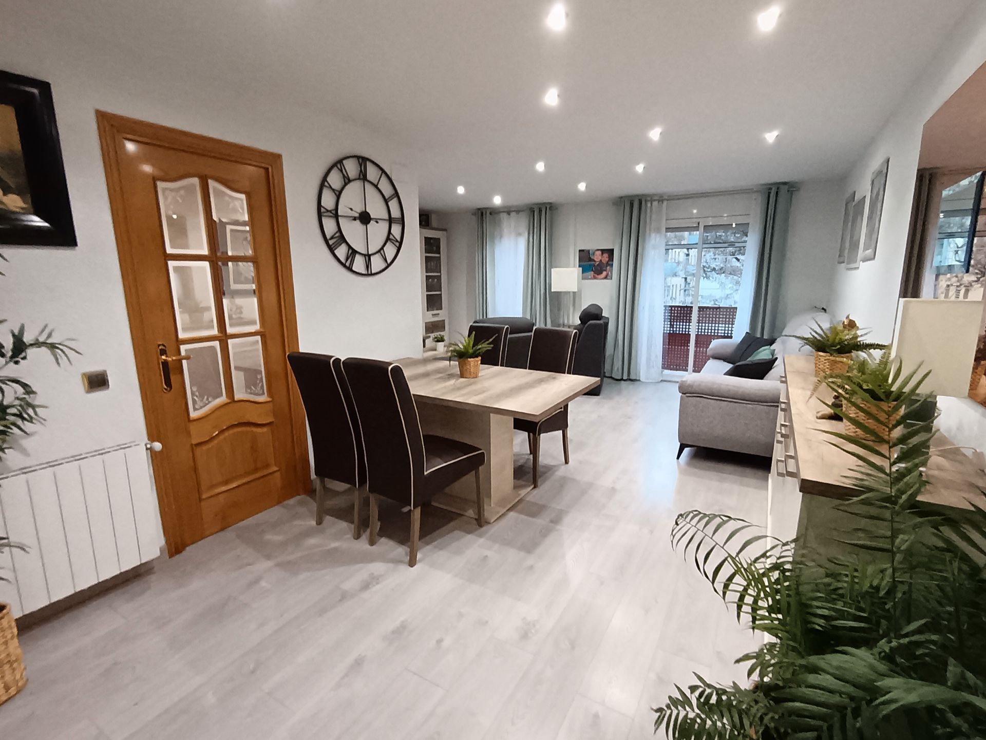 Flat for sale in Llefià