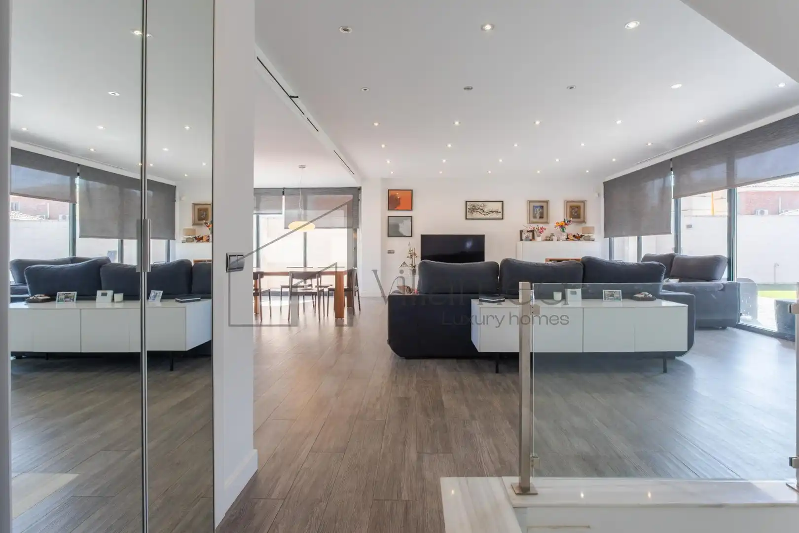 Sala de estar de Casa o chalet en venta en L'Eliana con Aire acondicionado, Calefacción y Jardín privado