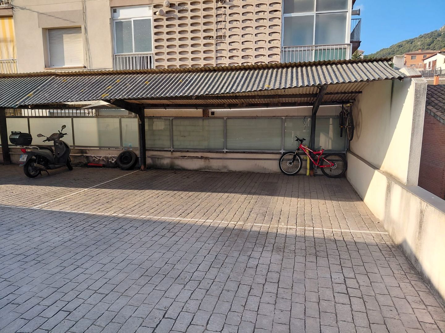 Aparcament de Garatge en venda en Pallejà