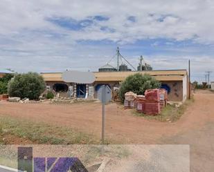 Vista exterior de Nau industrial en venda en Navahermosa