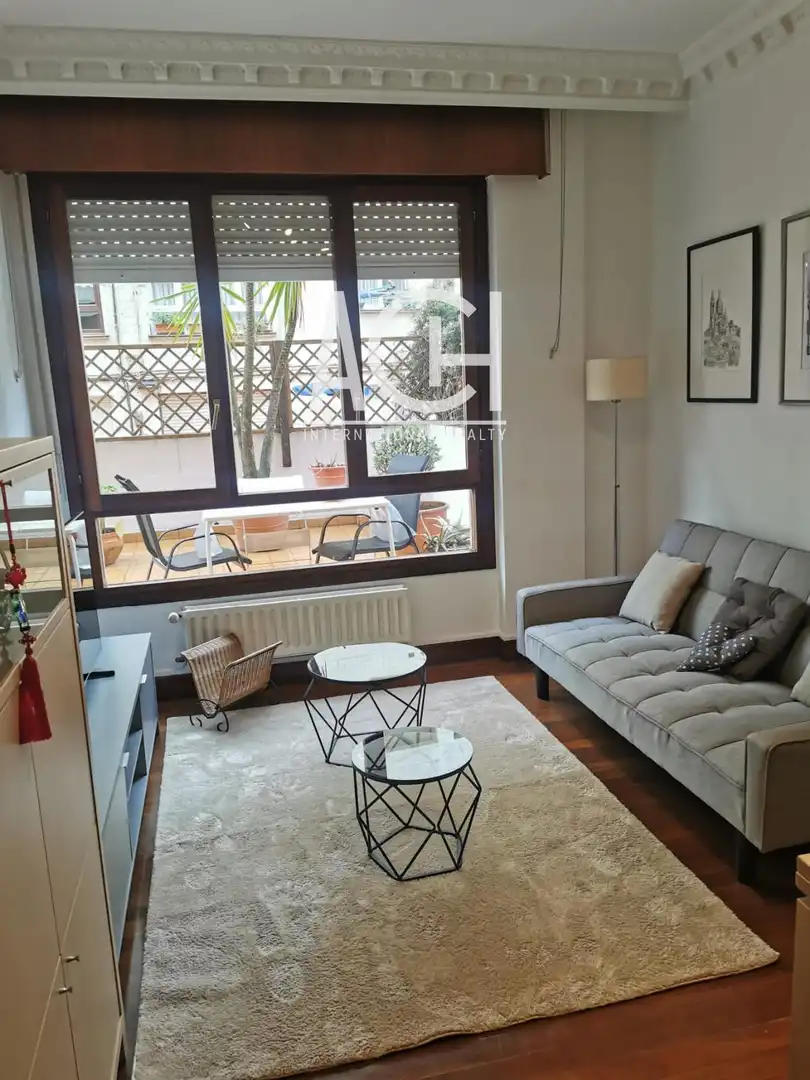 Living room of Flat for rent in Bilbao   with Heating, Terrace and Furnished
