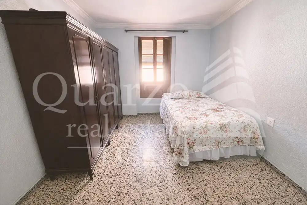 Dormitori de Casa adosada en venda en Real amb Traster i Moblat