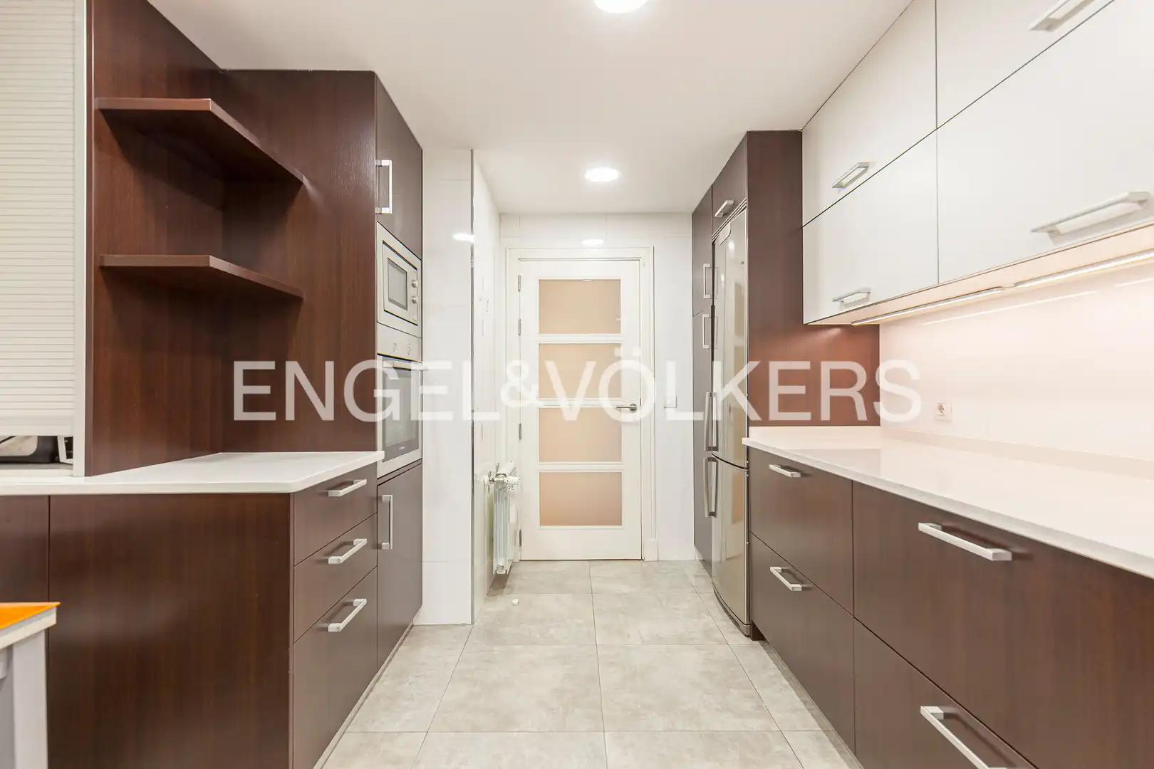 Kitchen of Flat for rent in Barrio de Salamanca