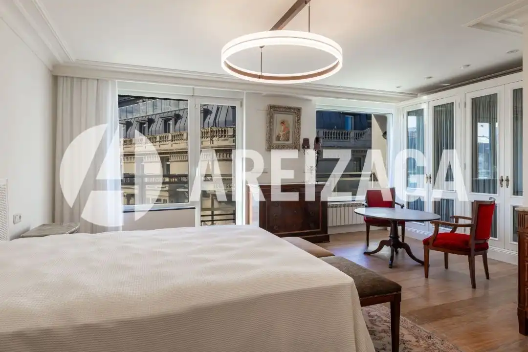 Bedroom of Flat for sale in Donostia - San Sebastián   with Air Conditioner, Heating and Terrace
