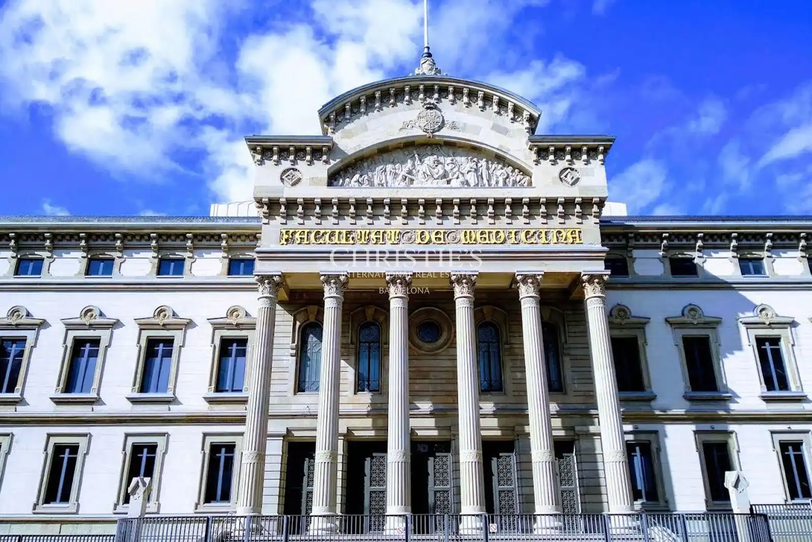 Vista exterior de Piso en venta en Barcelona con Terraza