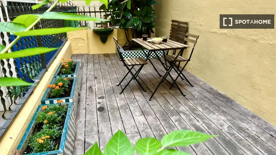 Flat with terrace to rent in Eixample, imagen 2